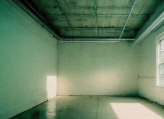 ห้องโดนแดดบ่าย ทำไมแอร์ไม่เย็น? จุดบอดที่คนส่วนใหญ่พลาดตอนคำนวณ BTU ห้องโดนแดดบ่าย ทำไมแอร์ไม่เย็น? จุดบอดที่คนส่วนใหญ่พลาดตอนคำนวณ BTU