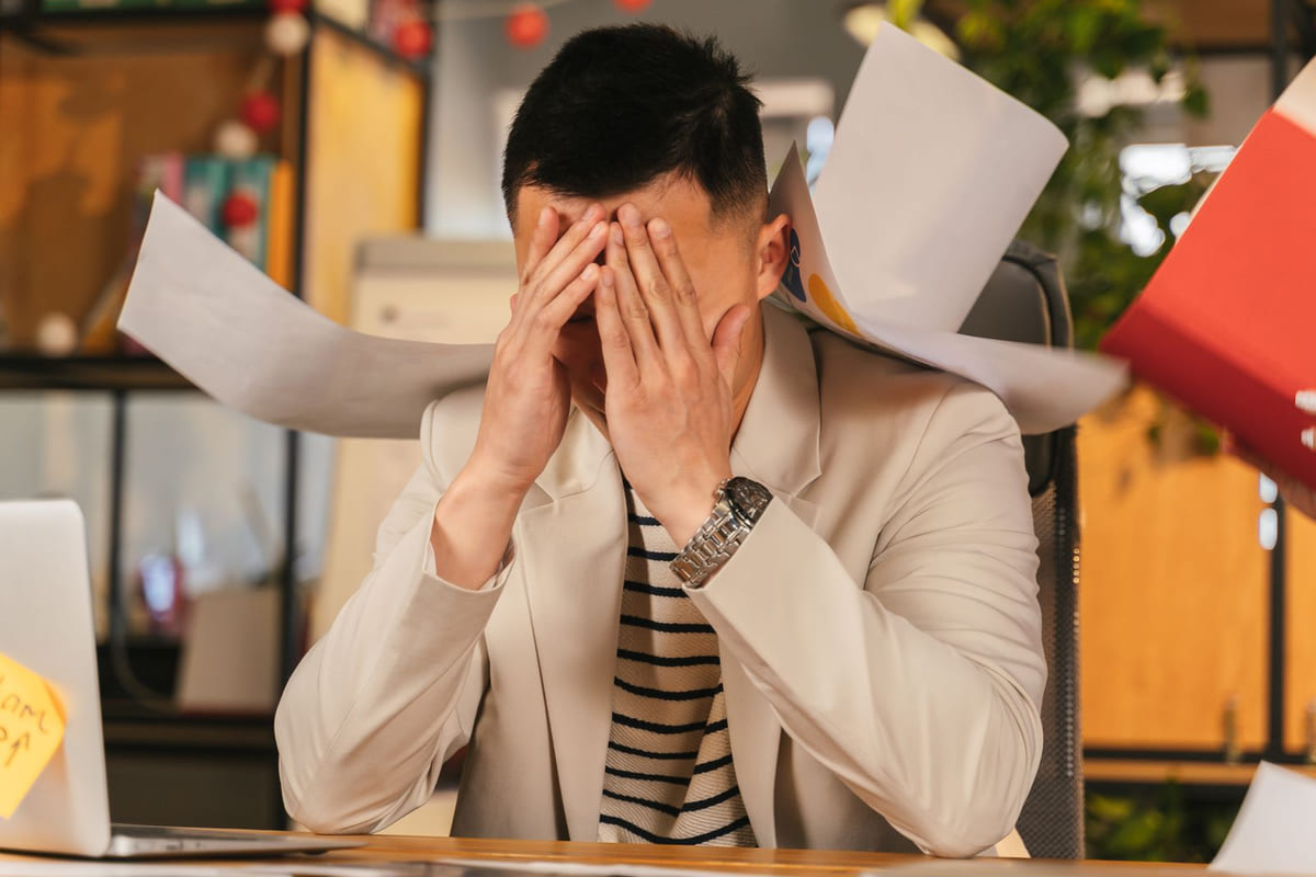 Emotional Triggers: แกะรอยชนวนอารมณ์ระเบิดที่คุณต้องรู้ ก่อนทุกอย่างพัง